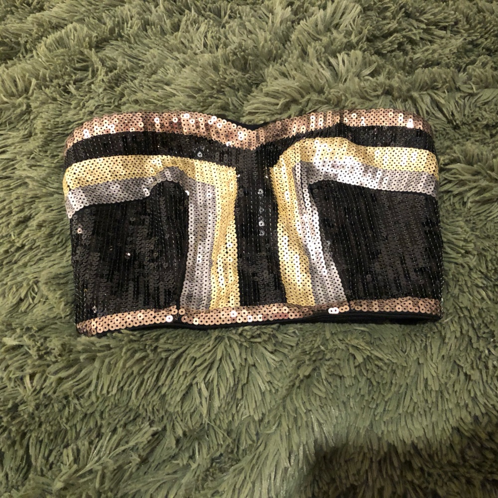 Metallic blend NWOT Sequin Top
